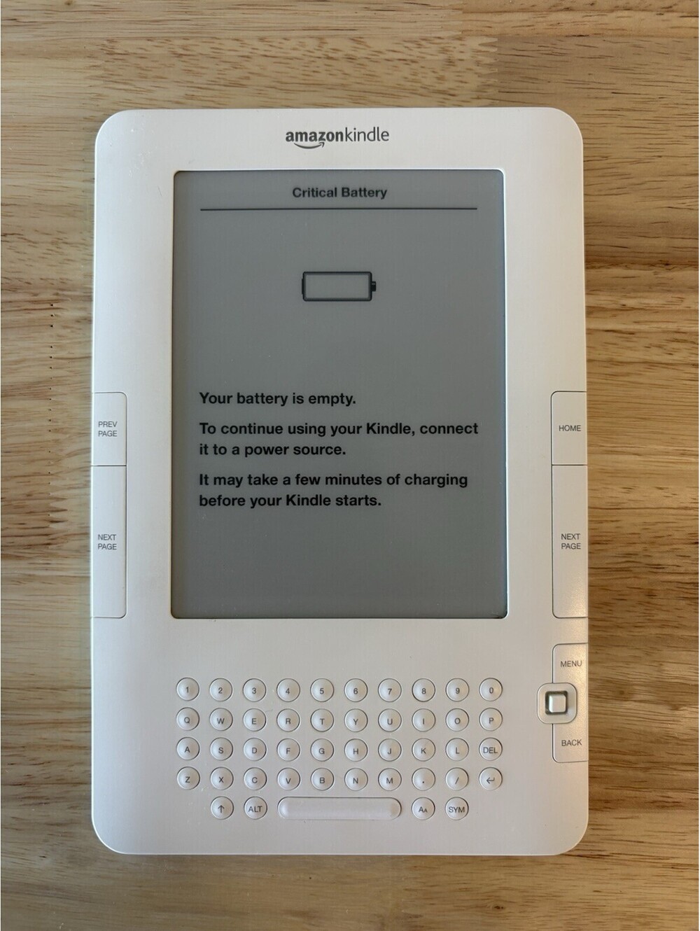 Amazon Kindle Keyboard White 2nd Generation Model D00701  Needs new battery